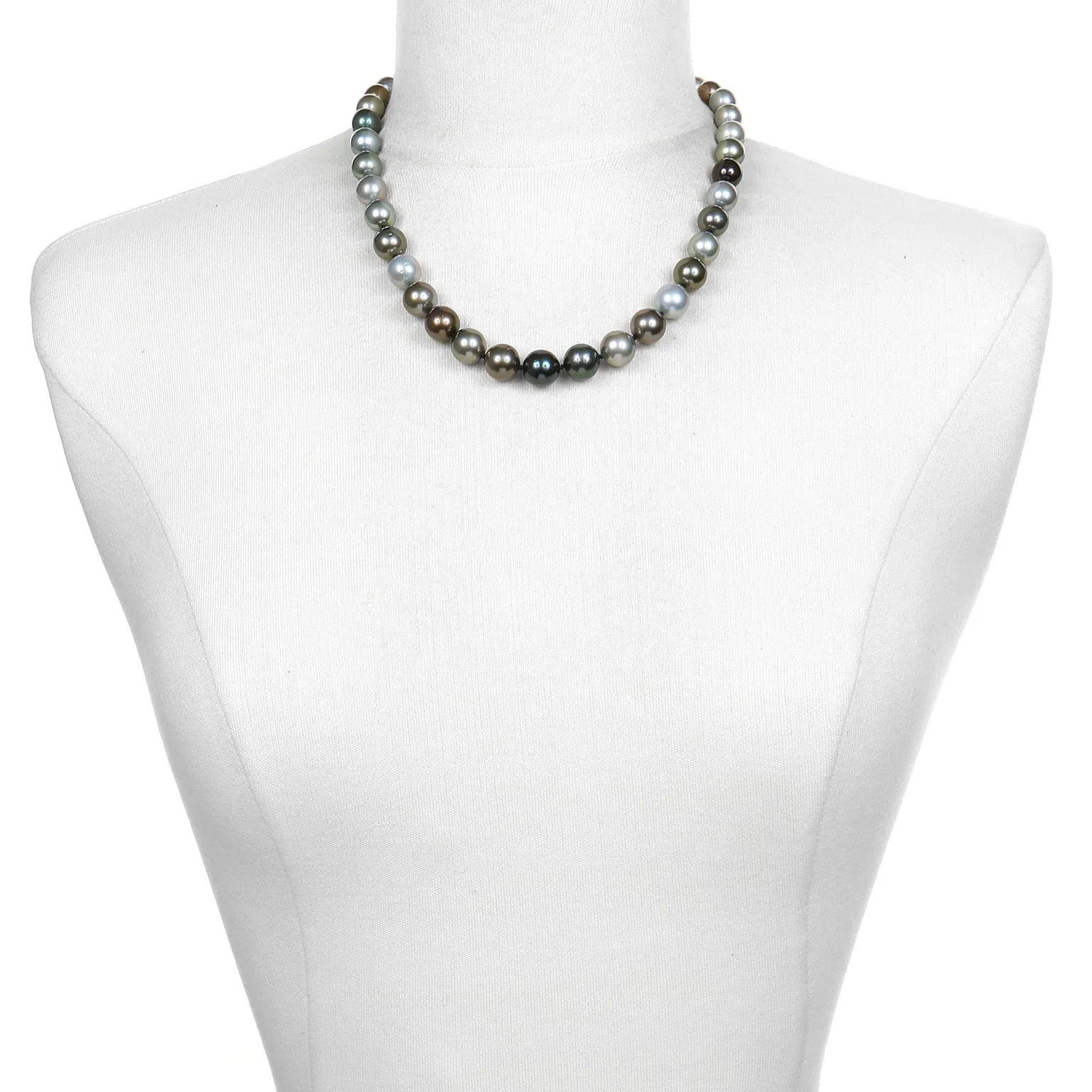 18 Karat Gold Black Tahitian Pearl Necklace