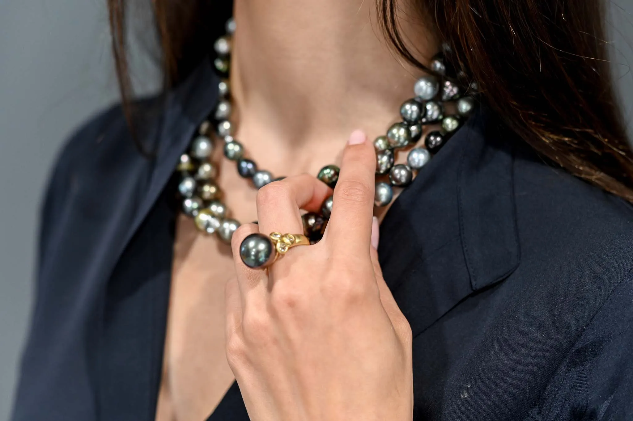 18 Karat Gold Black Tahitian Pearl Necklace