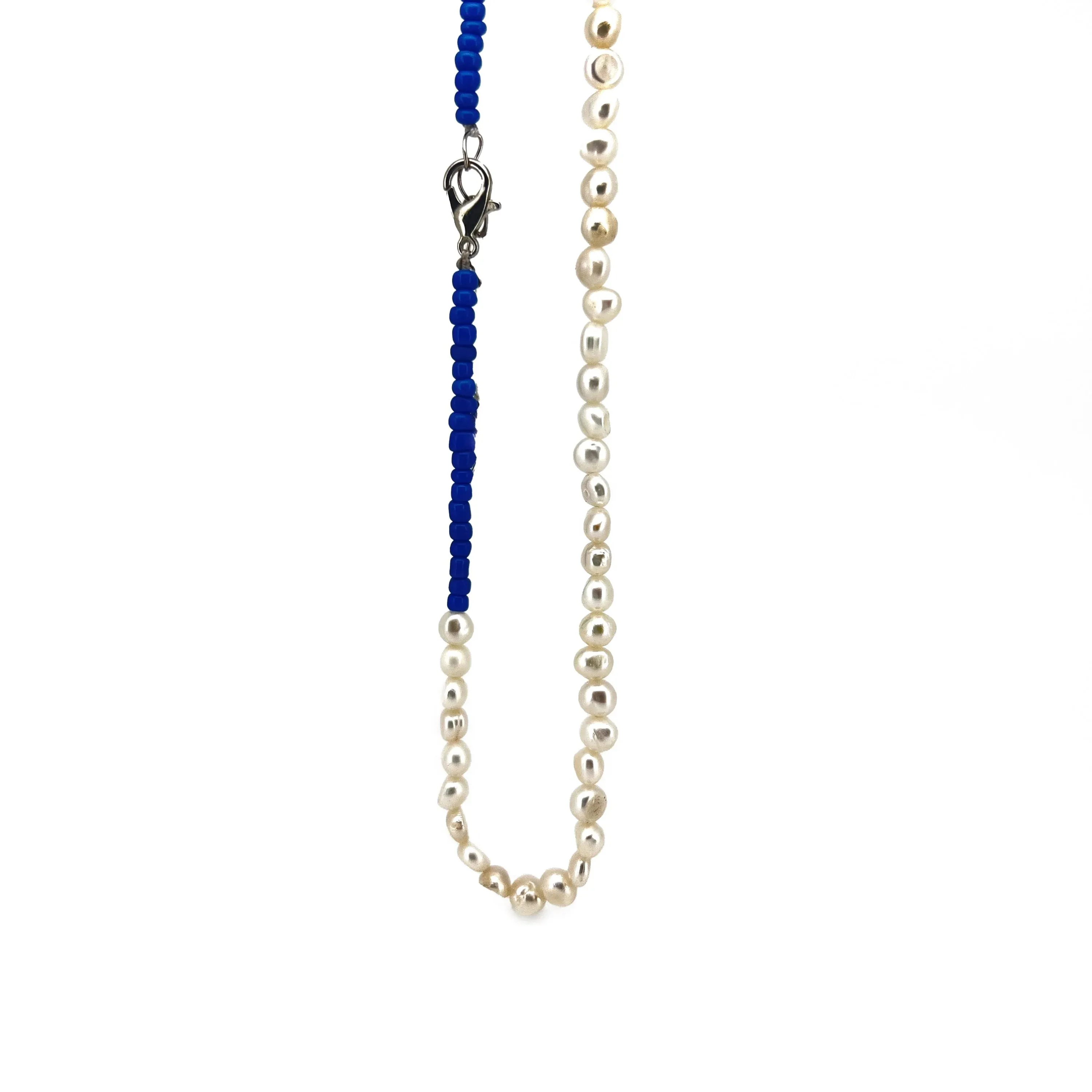 Adrián Natural Freshwater Pearl Necklace