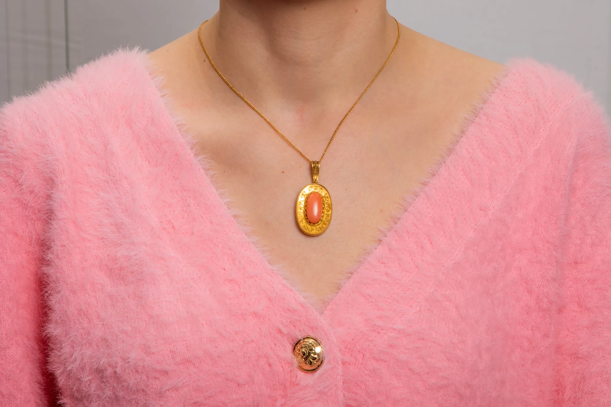 Antique 18ct Gold Coral Locket