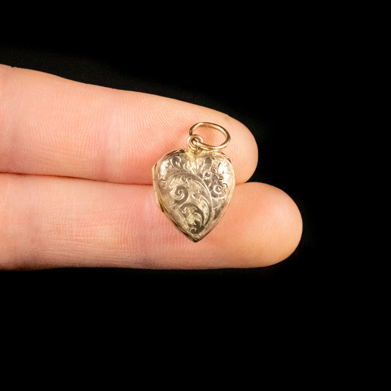 Antique Victorian Heart Forget Me Not Locket 9Ct Gold Circa 1900