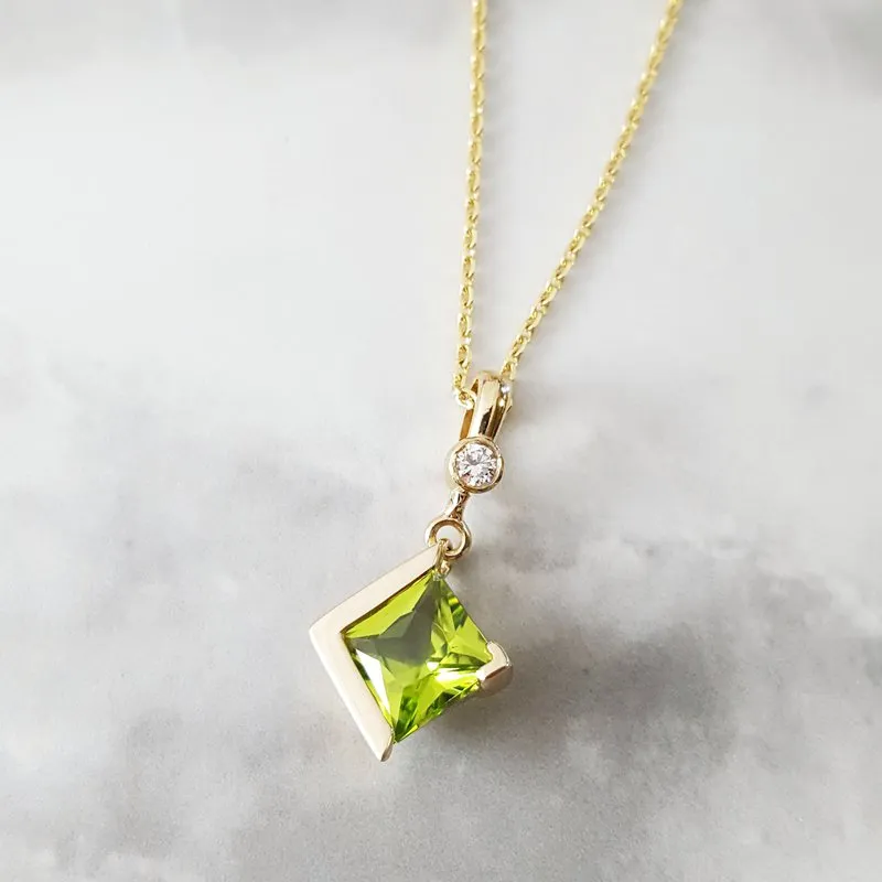 Arizona Peridot Gold Jewelry Princess Drop Pendant