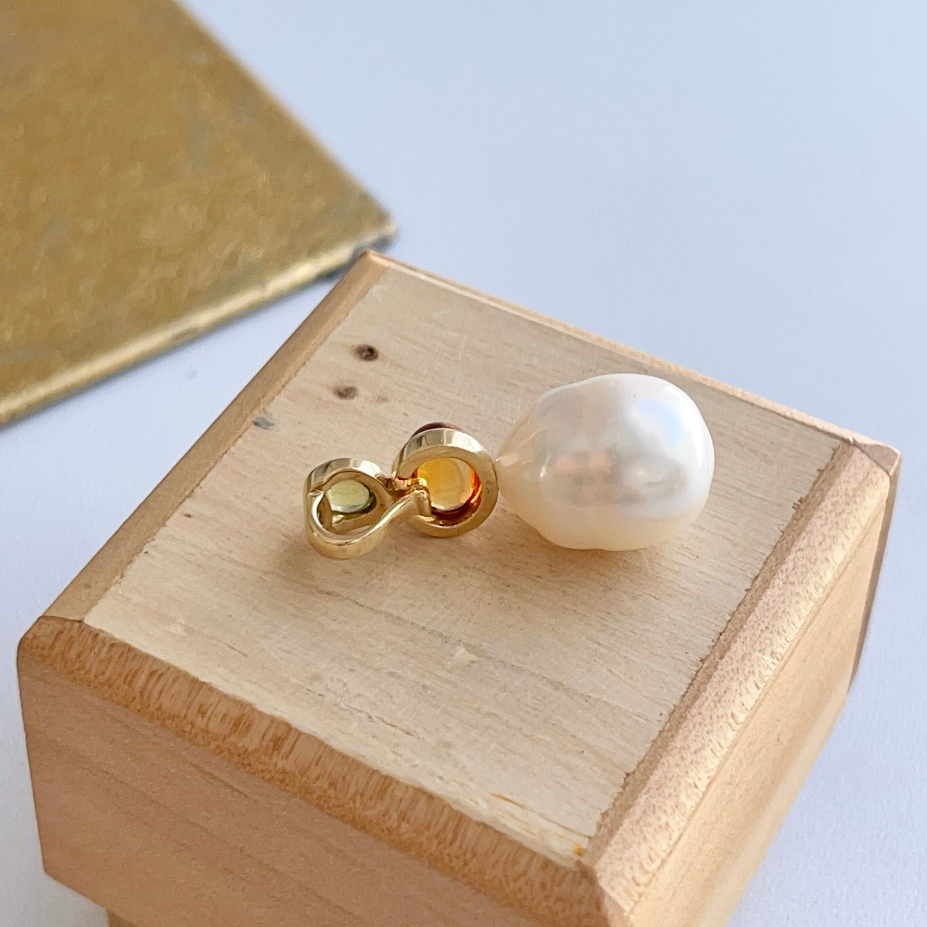 Estate 14KT Yellow Gold Peridot, Citrine,   Paspaley Pearl Pendant Slide
