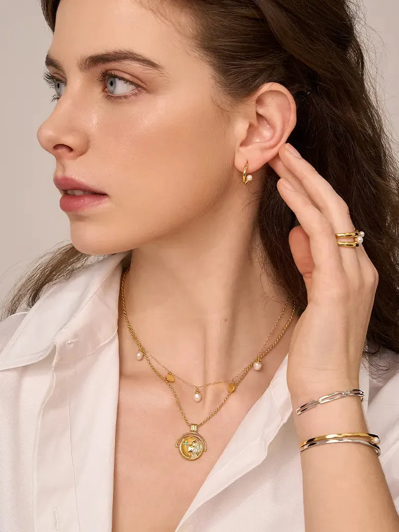 Floating Pearl Necklace