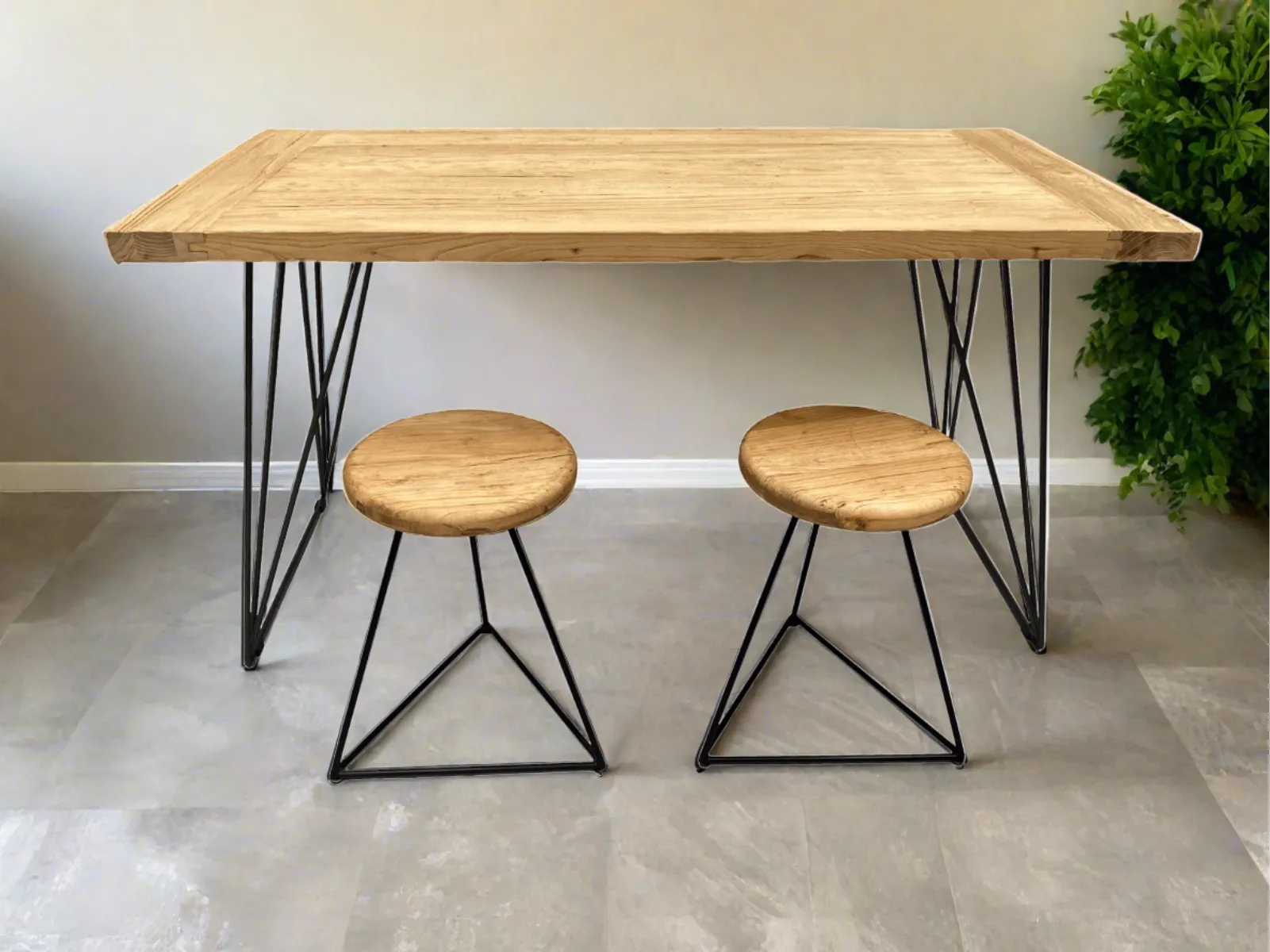 Old Barn Prism Stool - Round