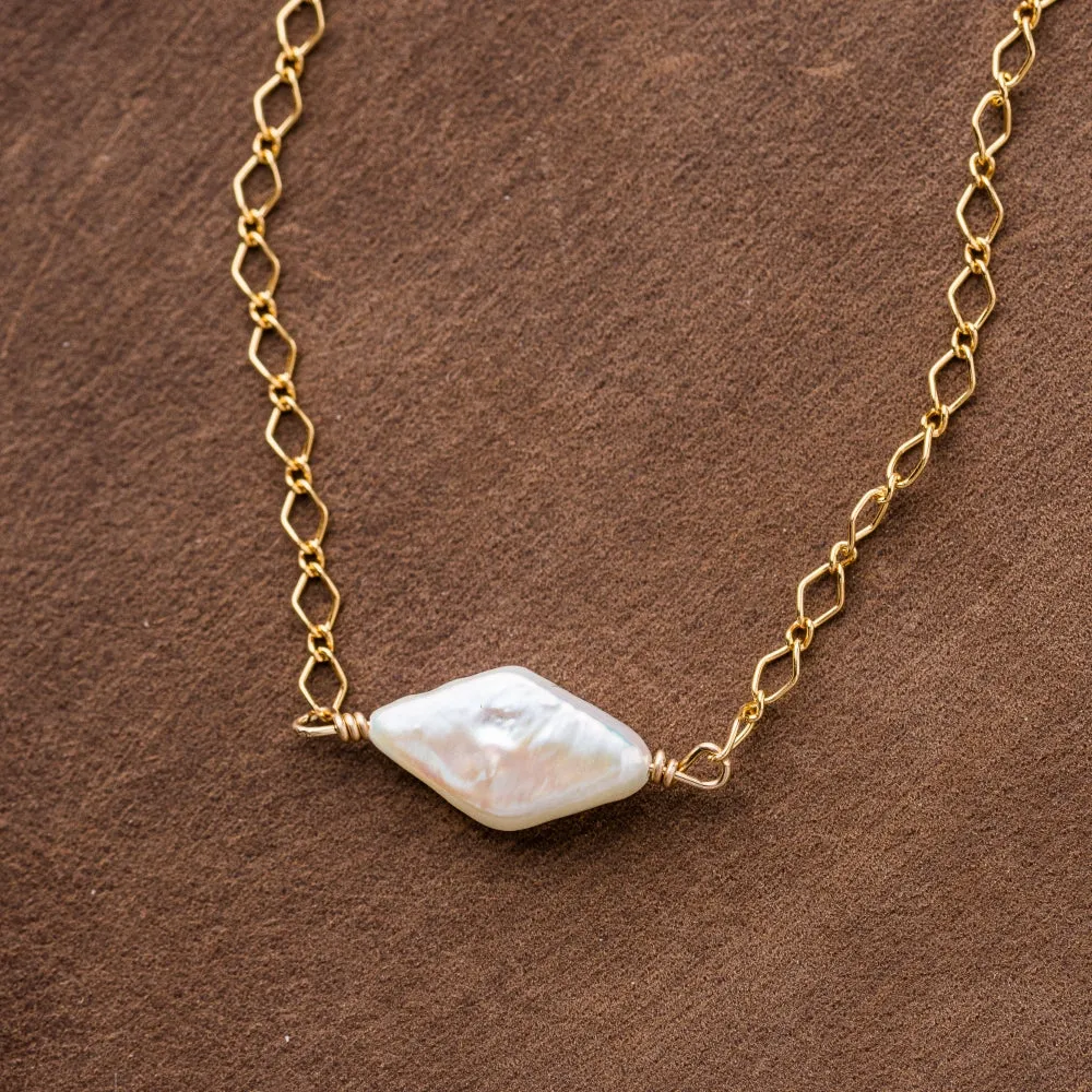 Pearl Rhomb Necklace