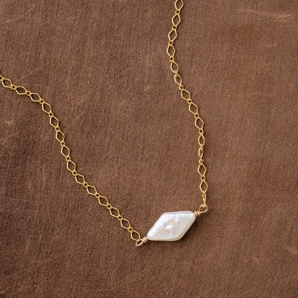Pearl Rhomb Necklace