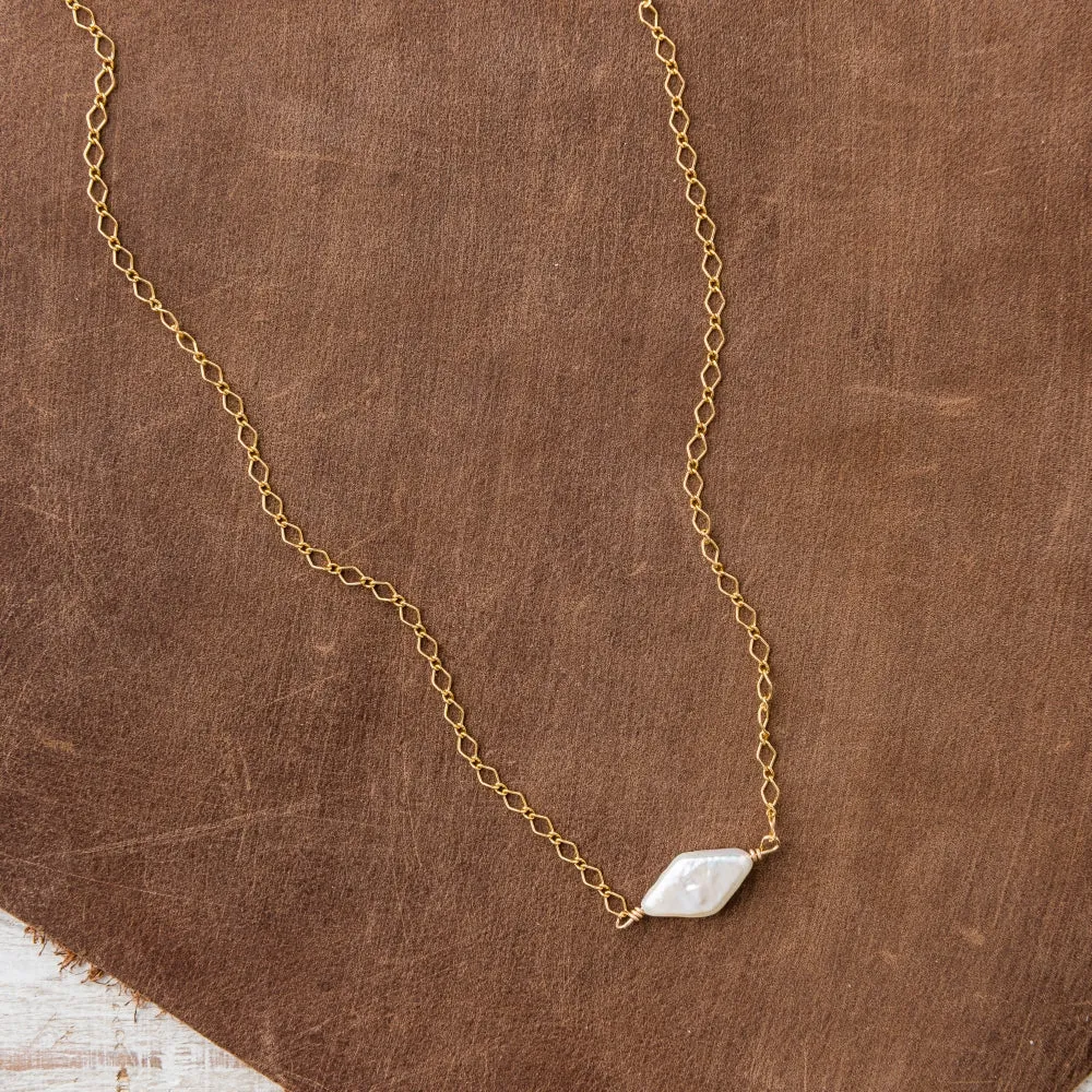 Pearl Rhomb Necklace