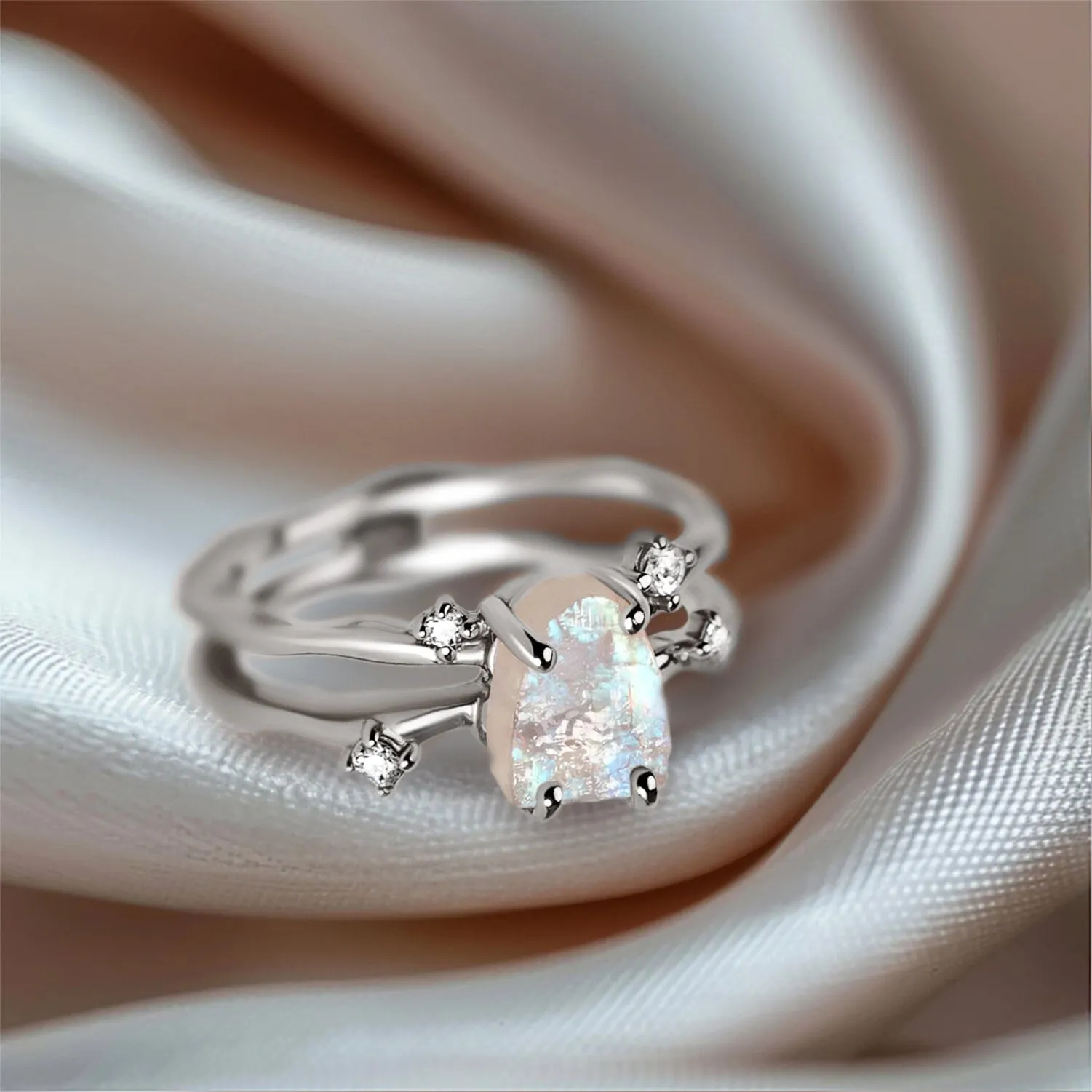 Raw Crystal Ring - Flow